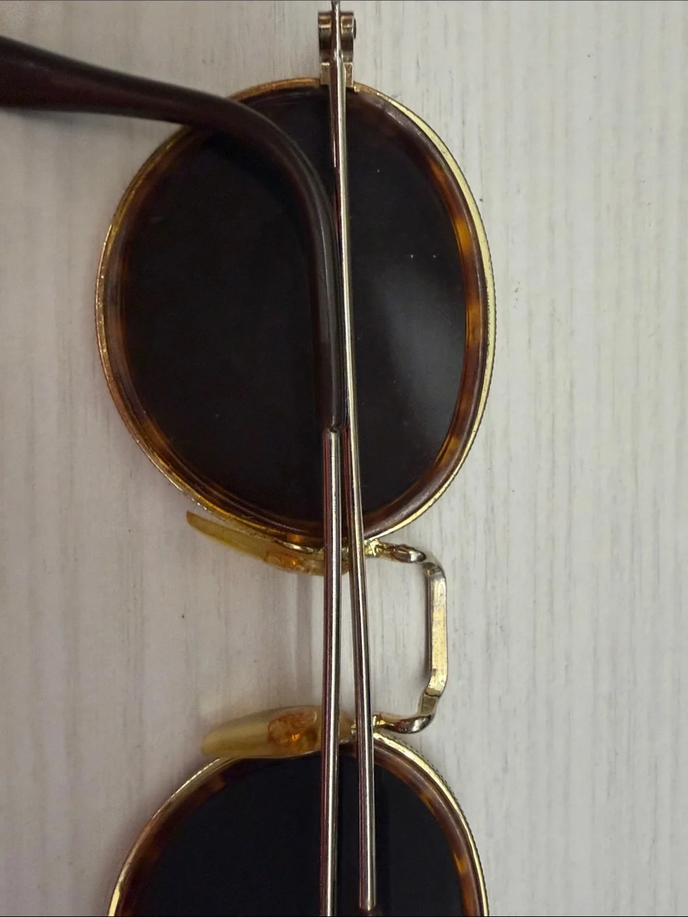 Vintage  Men's Round Tortoiseshell Sunglasses with Gold Bridge - Brown/Gold